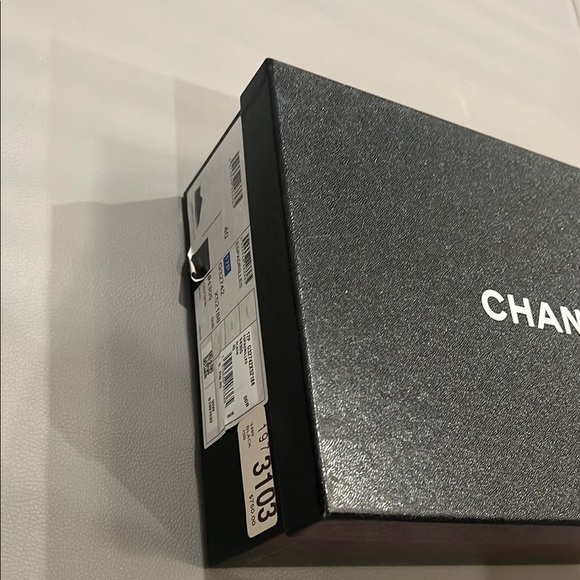 Chanel Black Box - Picture 4 of 4